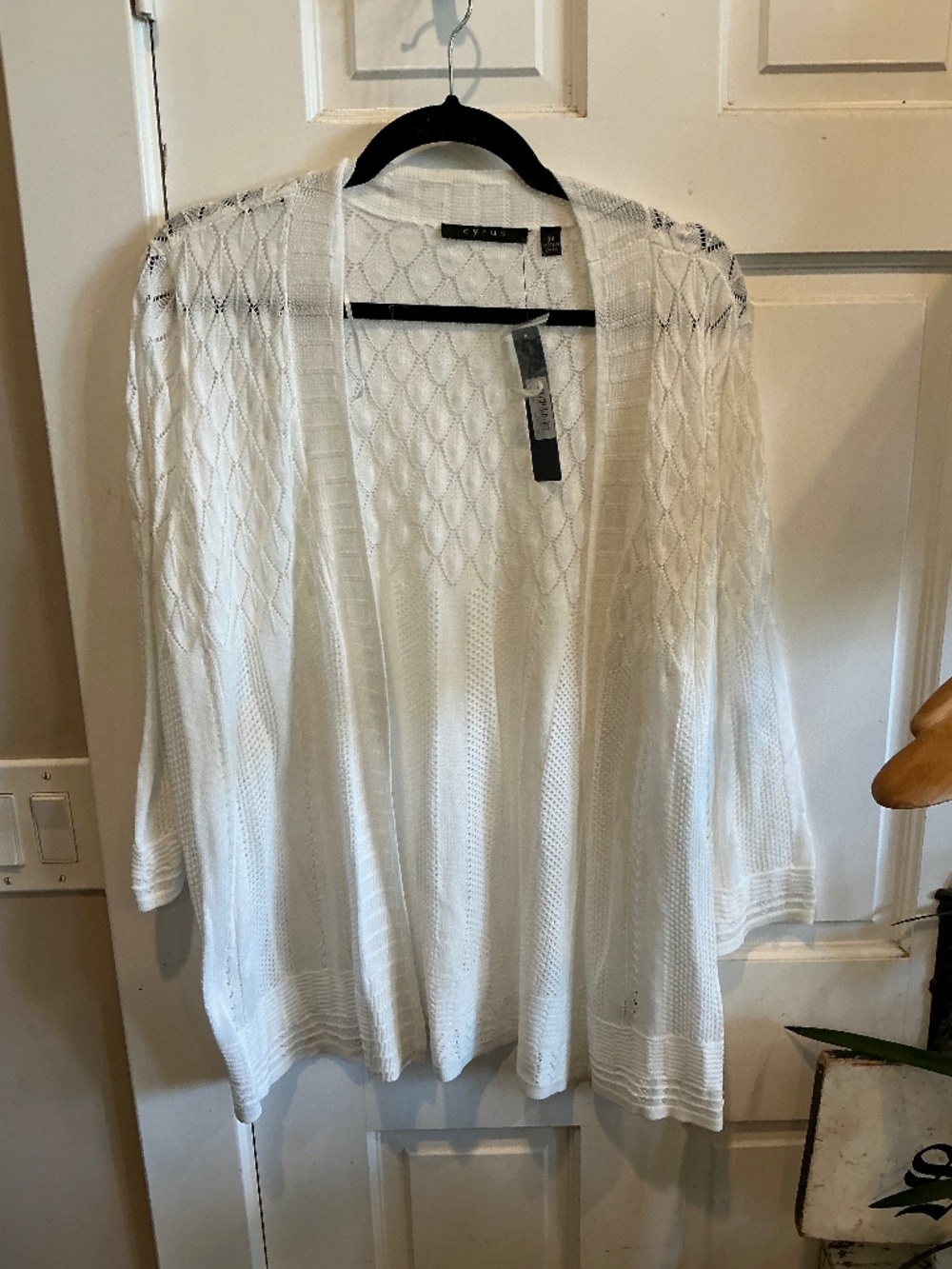 Cyrus lightweight cardigan brand new with tags!  Plus size 3x